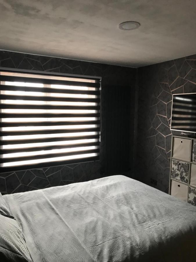 Double Room Next To Burnham Elizabeth Line Station Slough Exteriér fotografie