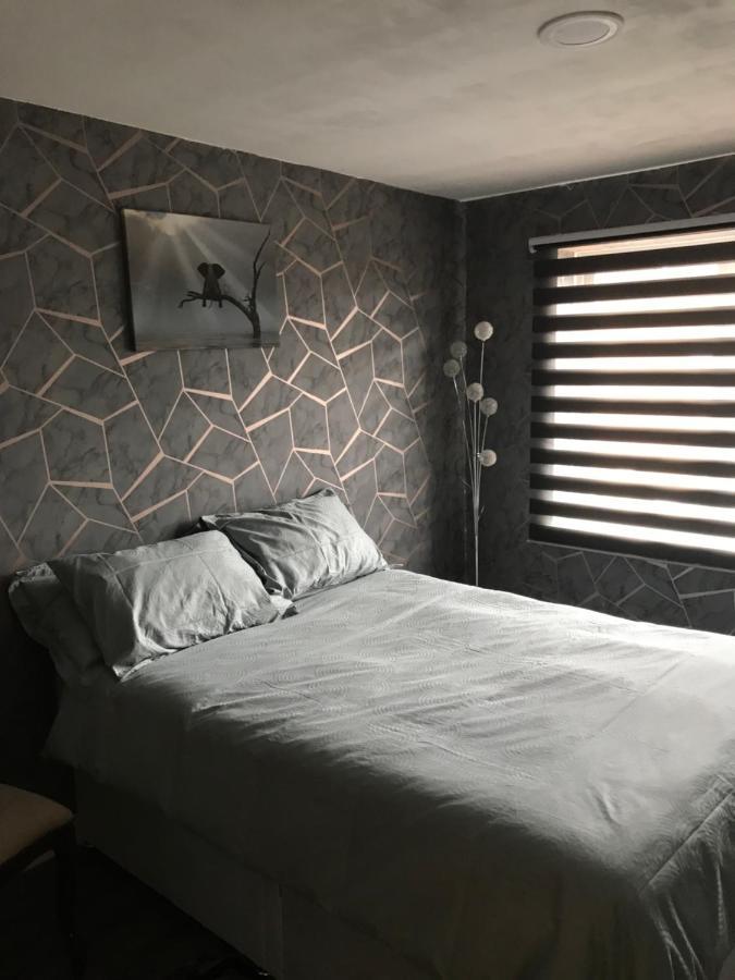 Double Room Next To Burnham Elizabeth Line Station Slough Exteriér fotografie