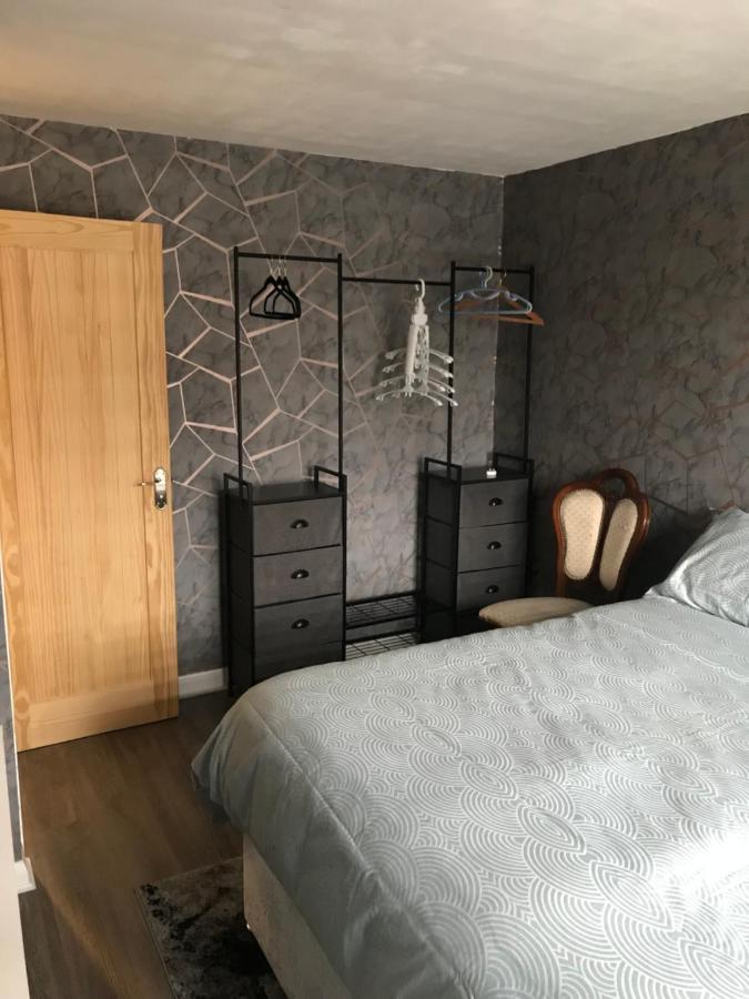 Double Room Next To Burnham Elizabeth Line Station Slough Exteriér fotografie