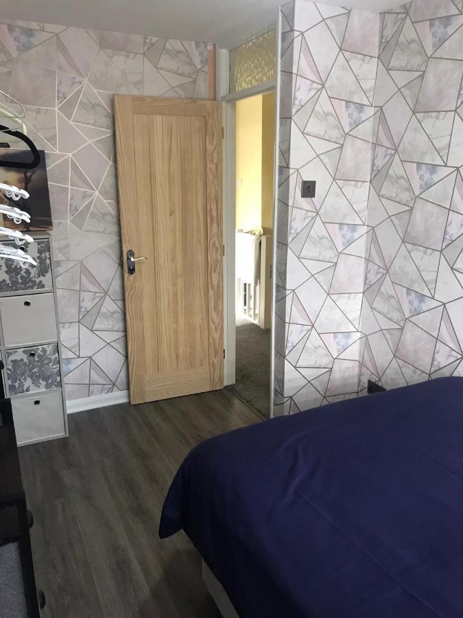 Double Room Next To Burnham Elizabeth Line Station Slough Exteriér fotografie