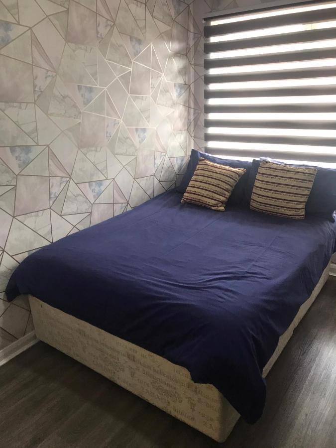 Double Room Next To Burnham Elizabeth Line Station Slough Exteriér fotografie